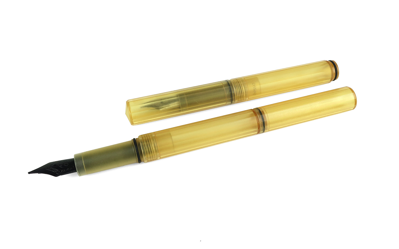 https://www.ensso.com/cdn/shop/files/ultem-fountain-pen-1-ensso_1600x.jpg?v=1683821997