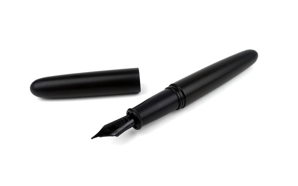 PIUMA Minimalist Fountain Pen - Japanese Ebonite